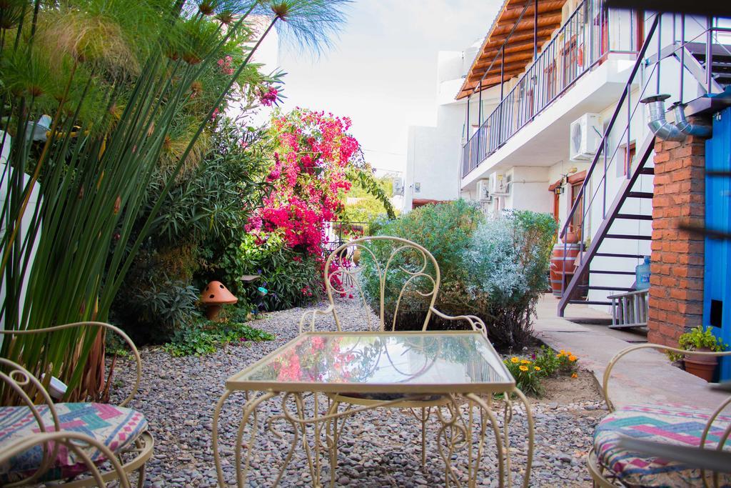 Divina Presencia Hotel Cafayate Exterior photo
